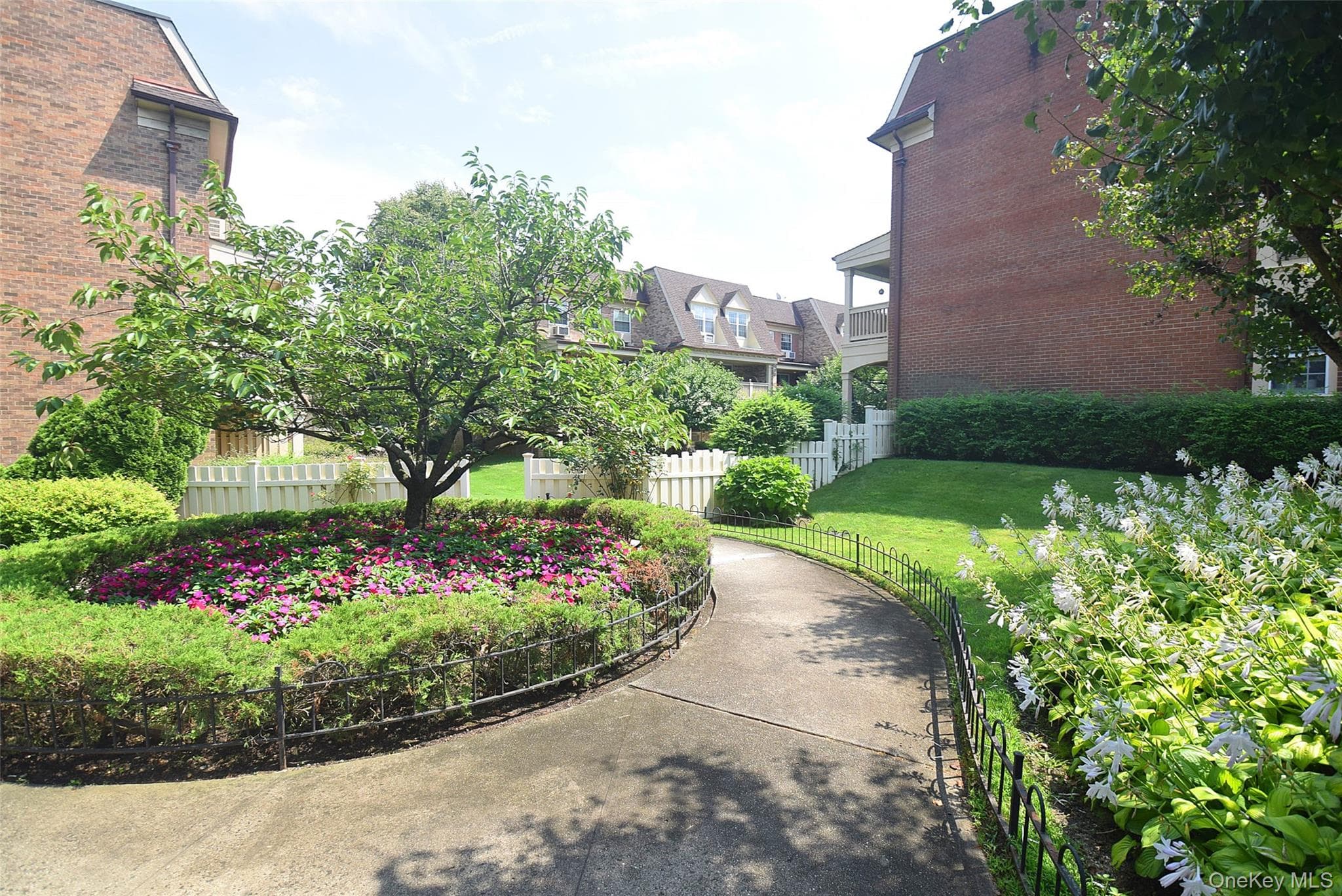 12-27 Diane Place Unit: 196 U thumbnail 33