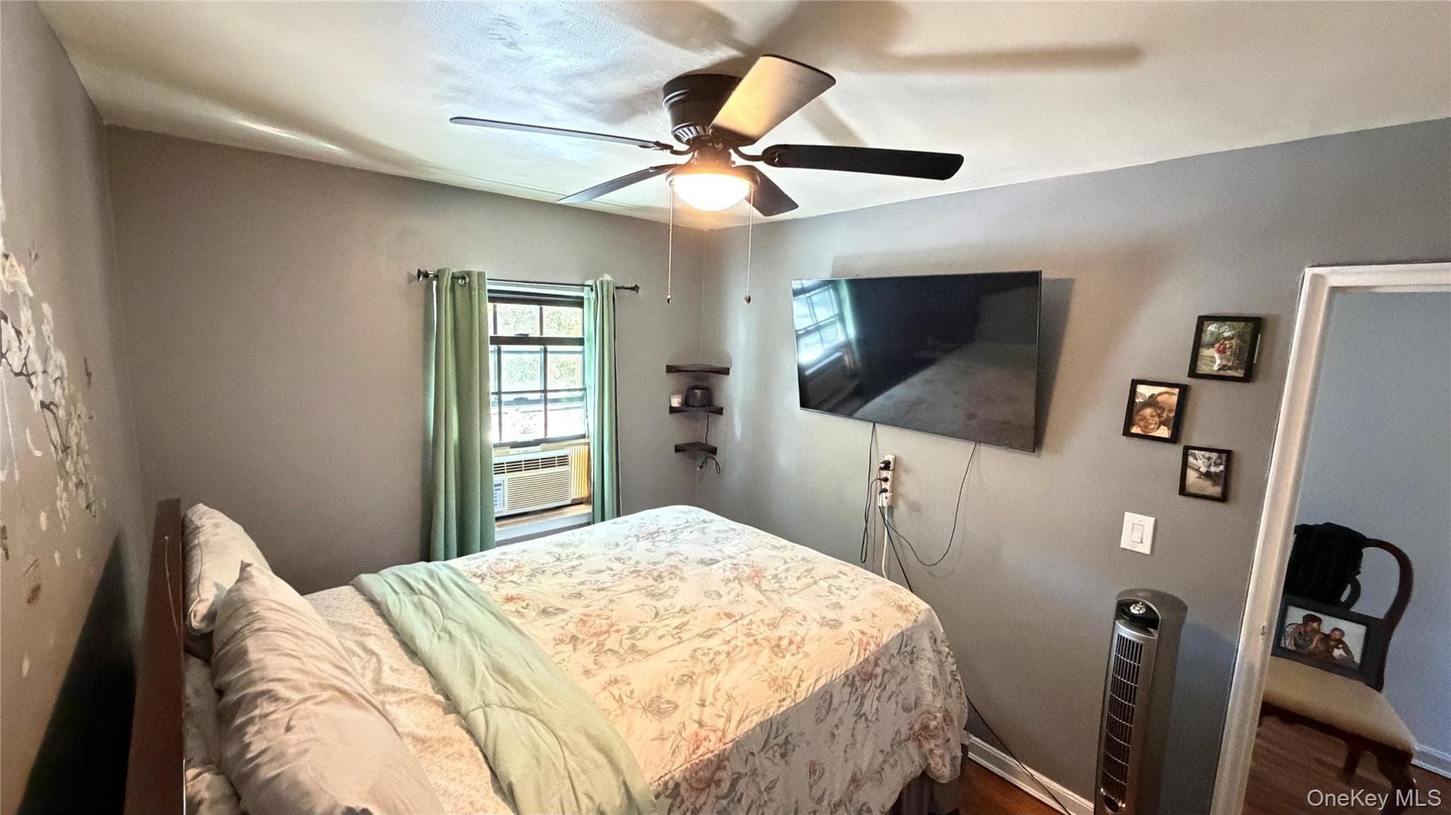 3207 Pearsall Avenue thumbnail 12