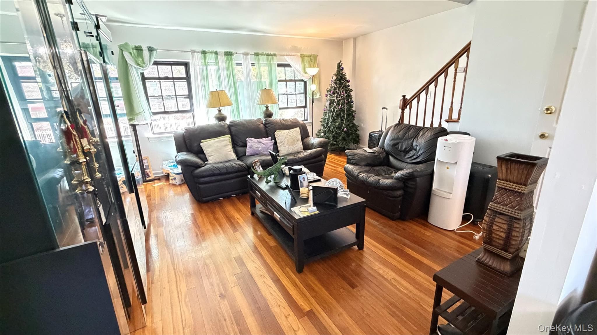 3207 Pearsall Avenue thumbnail 5