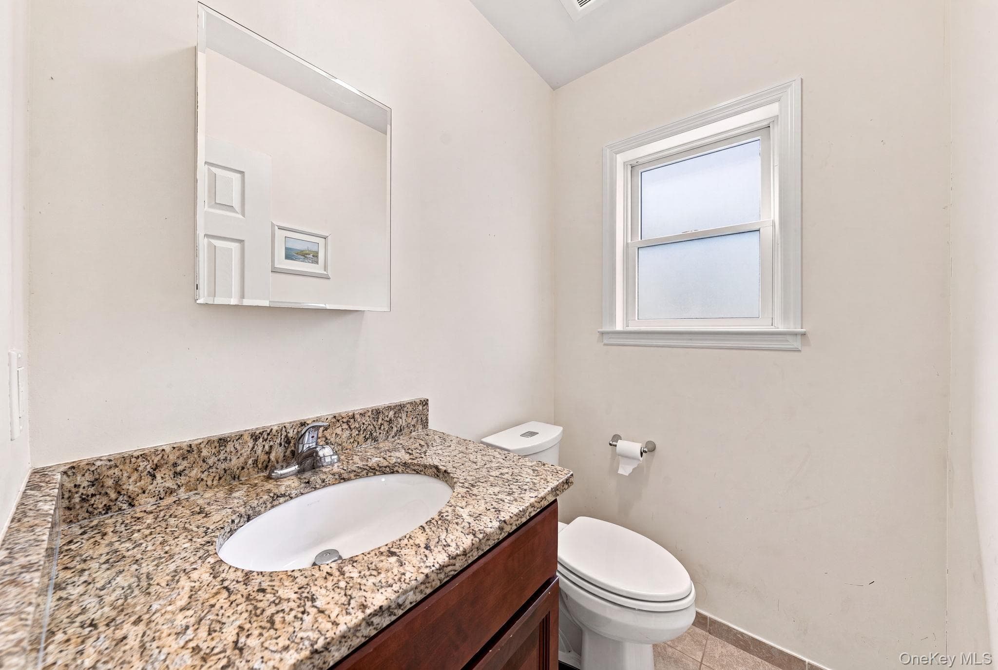 120 E 6th Road thumbnail 12