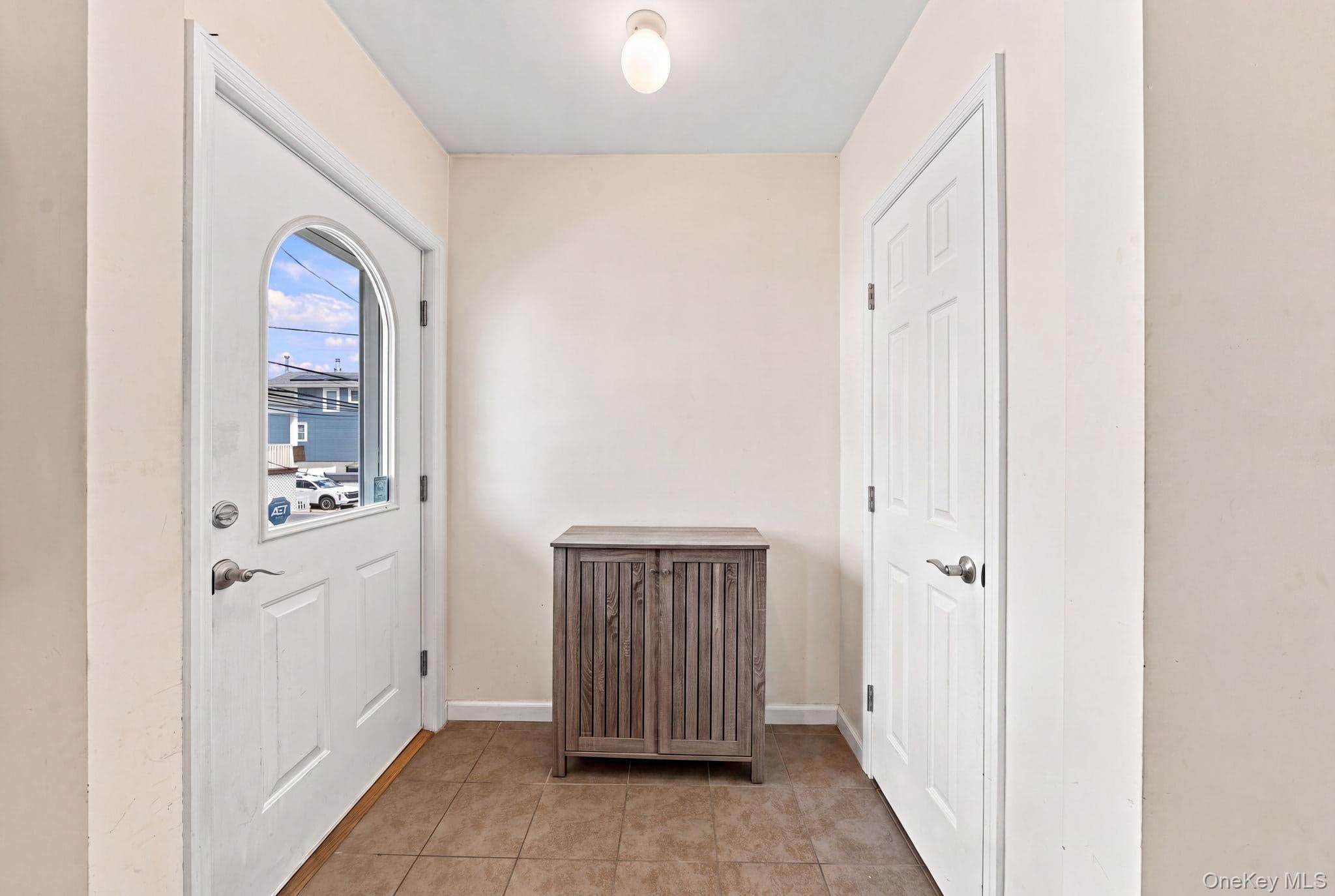 120 E 6th Road thumbnail 20