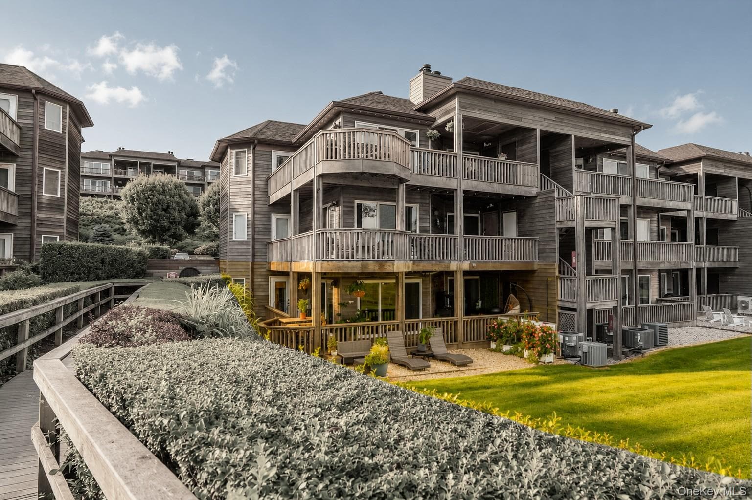 401 Fox Hill Drive Unit: 401 thumbnail 2