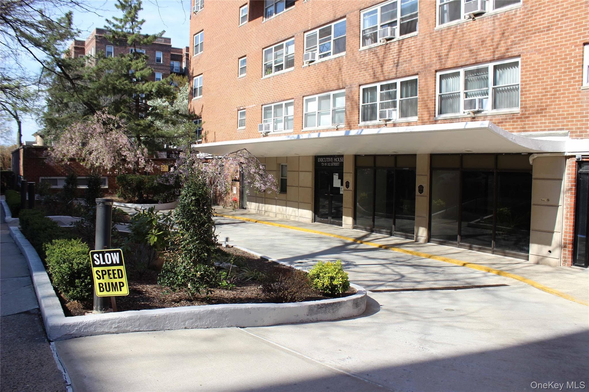 72-35 112 Street St Unit: 2E thumbnail 3