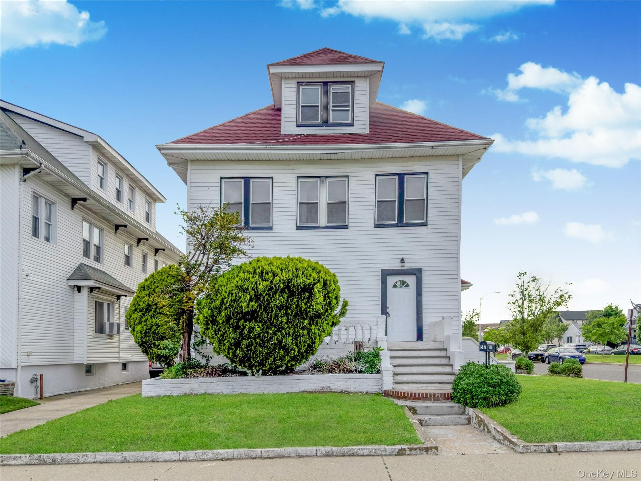 302 W Hudson Street thumbnail 3