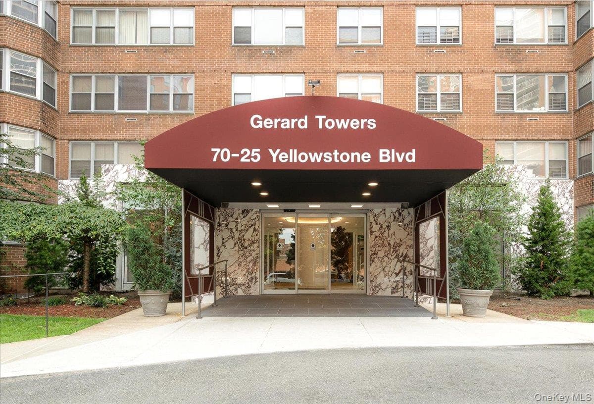 70-25 Yellowstone Boulevard Unit: 16R thumbnail 3
