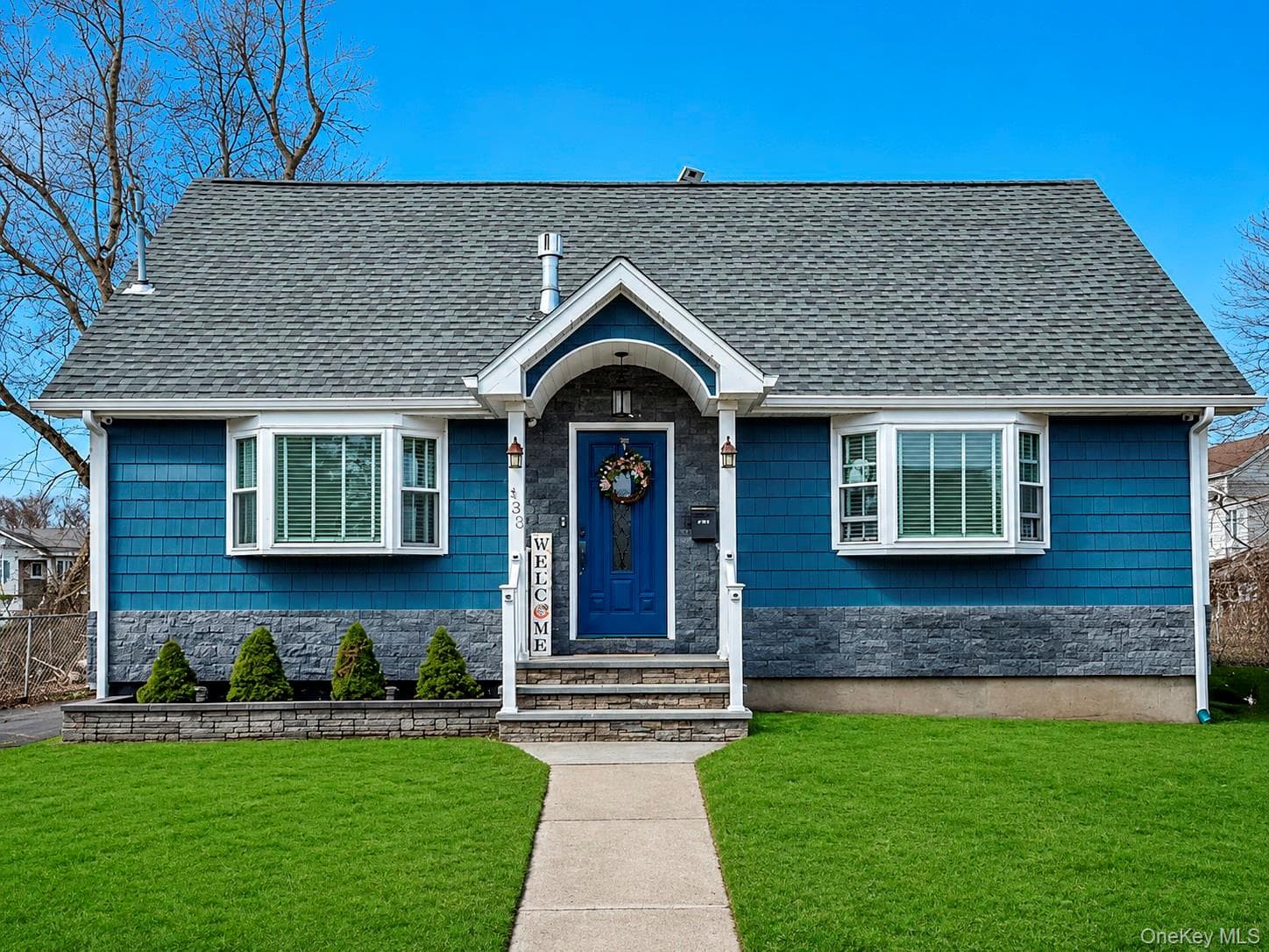 433 S 7th Street, Lindenhurst