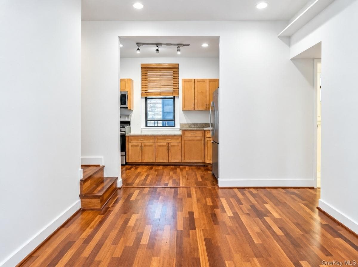 21-28 35 Street Unit: 1G thumbnail 10