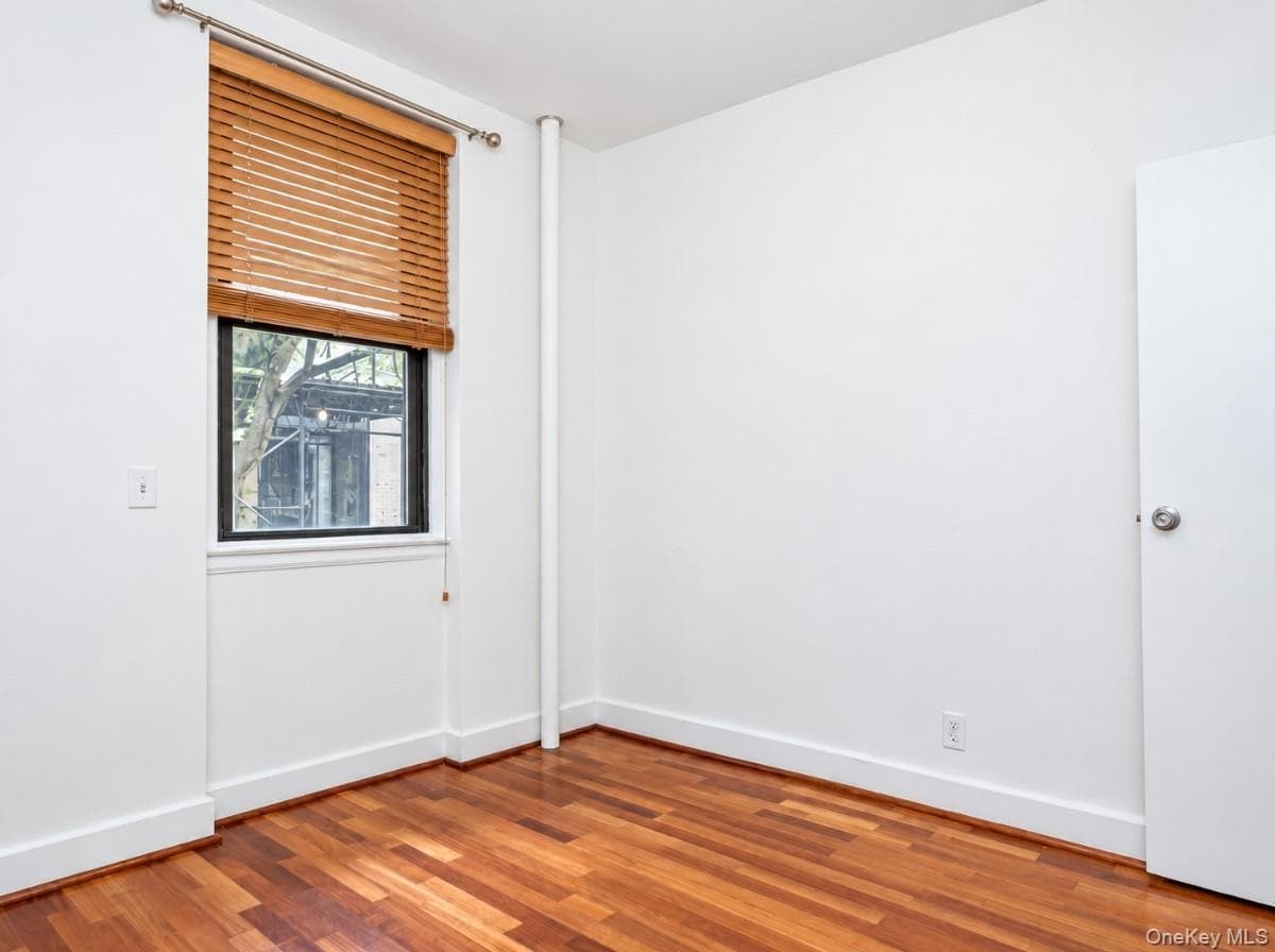 21-28 35 Street Unit: 1G thumbnail 13