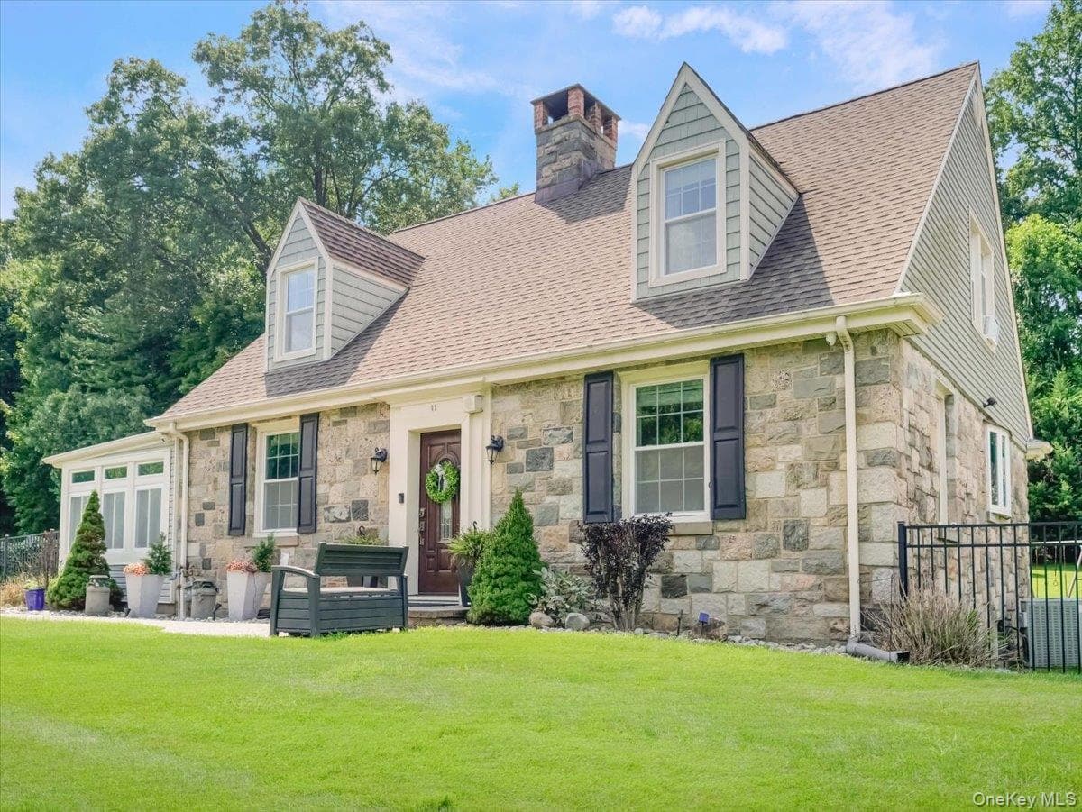 11 Viohl Way, Garnerville