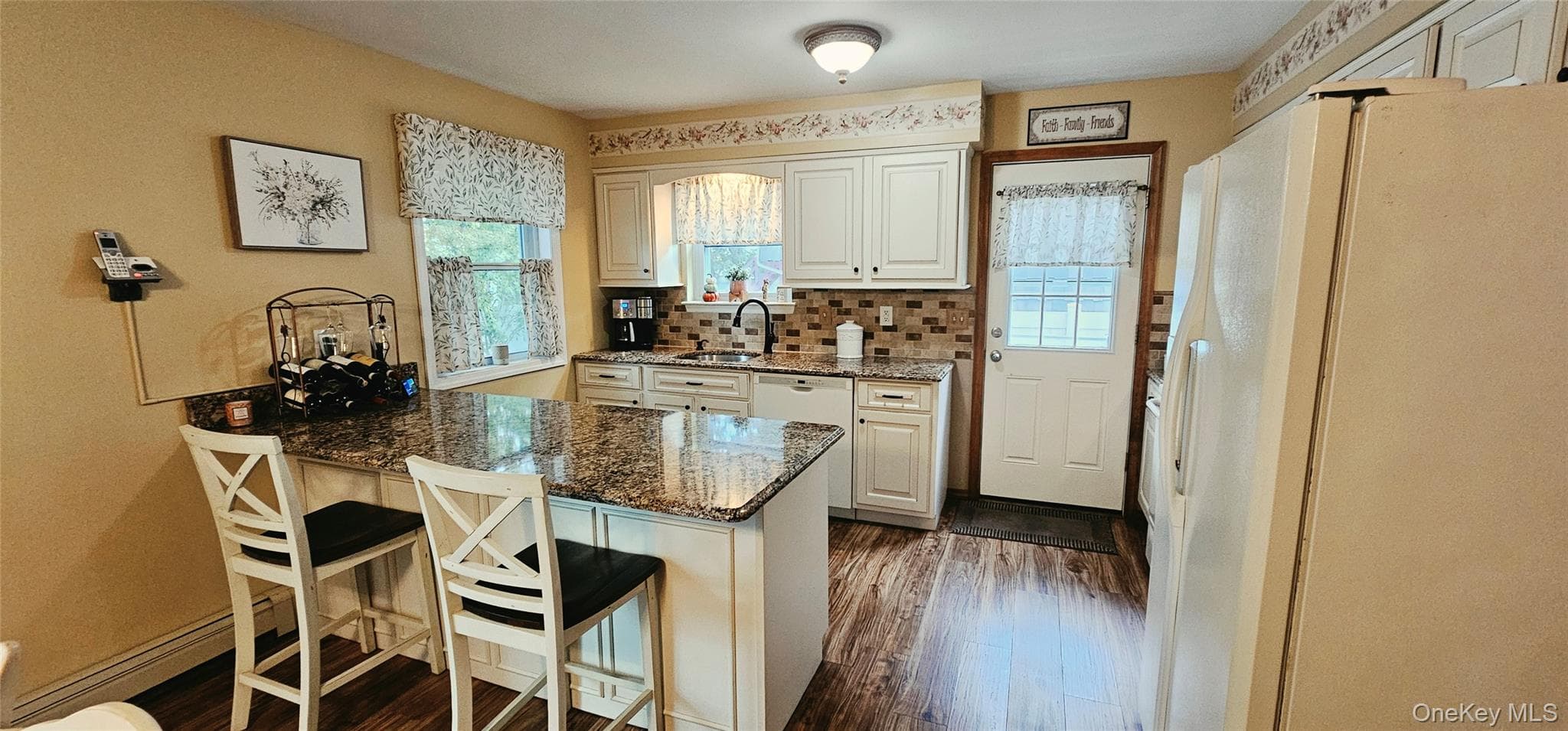 243 Wavecrest Drive thumbnail 3