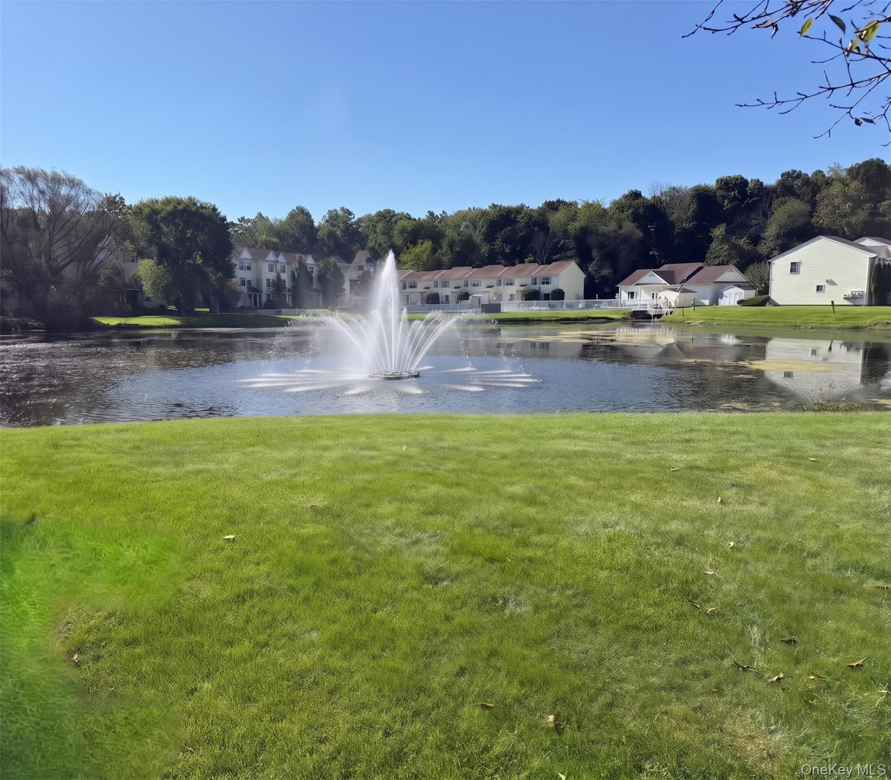14 Brick Pond Road thumbnail 21