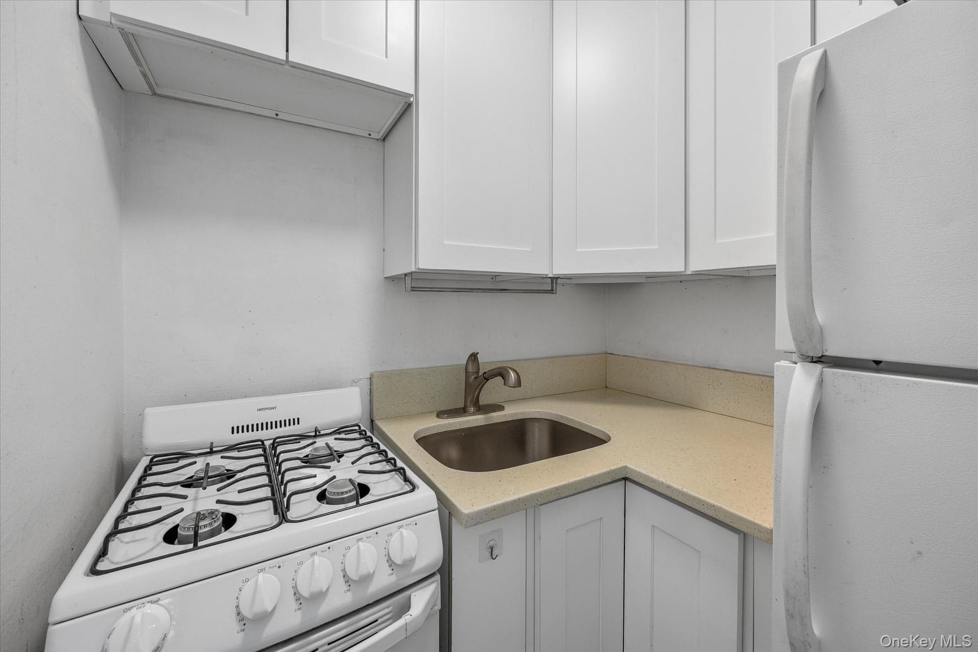 39-76 57th Street Unit: 6E thumbnail 9