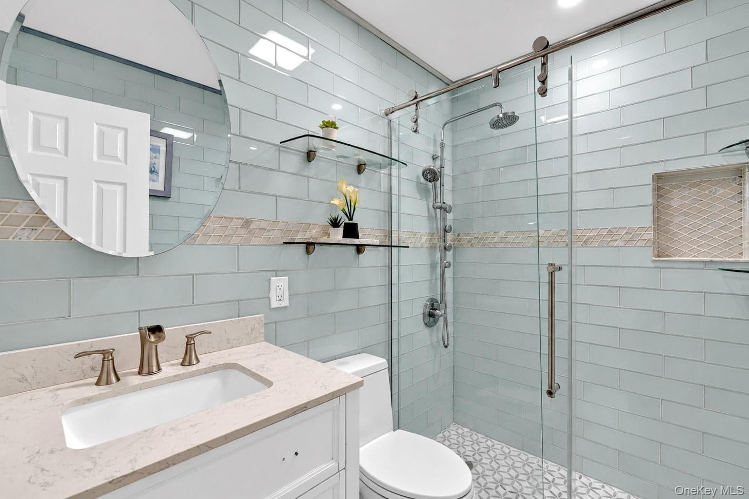 45 Matthews Avenue thumbnail 8