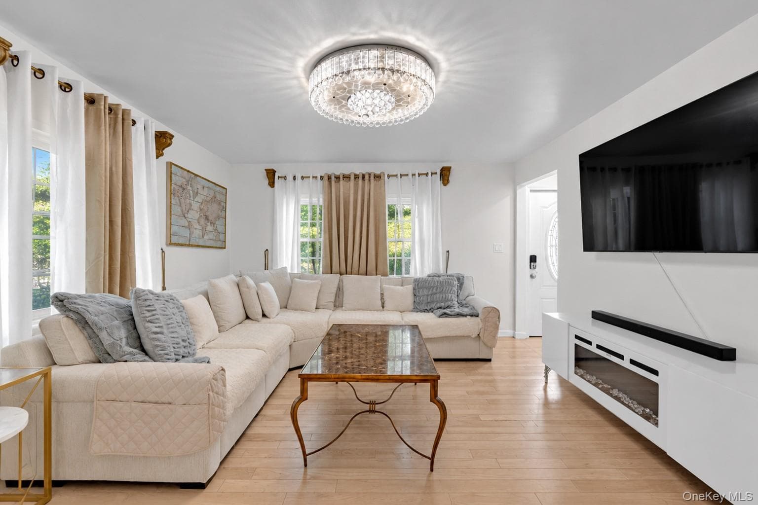 45 Matthews Avenue thumbnail 3