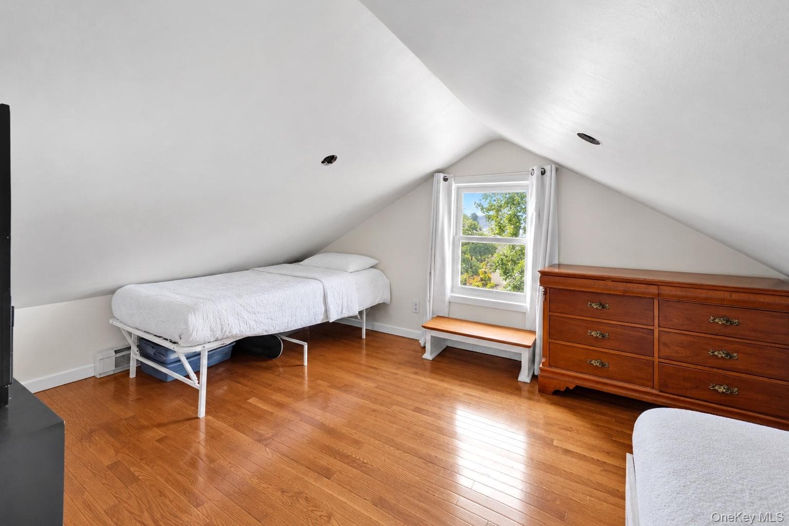 45 Matthews Avenue thumbnail 11