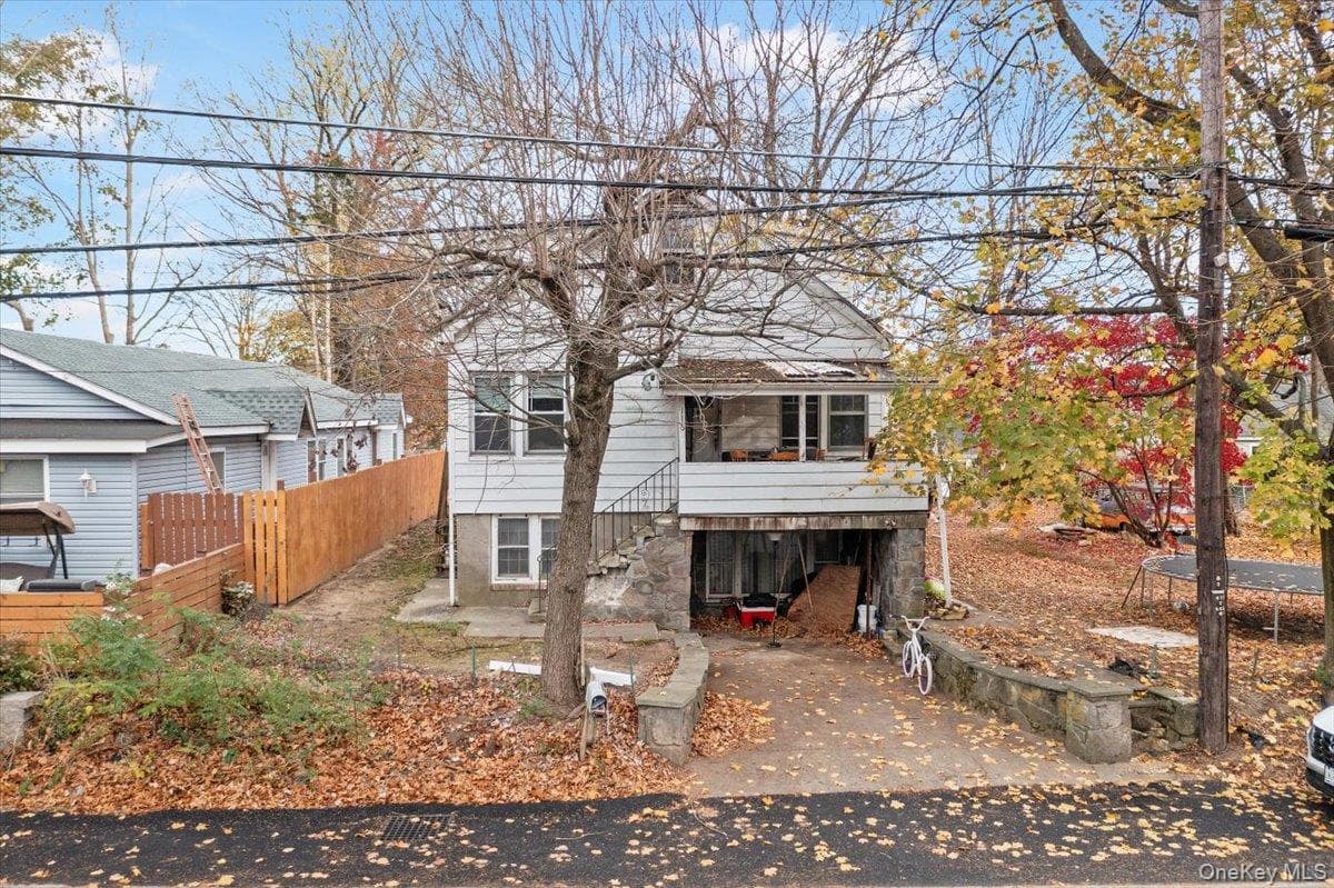 116 Lake Drive thumbnail 17