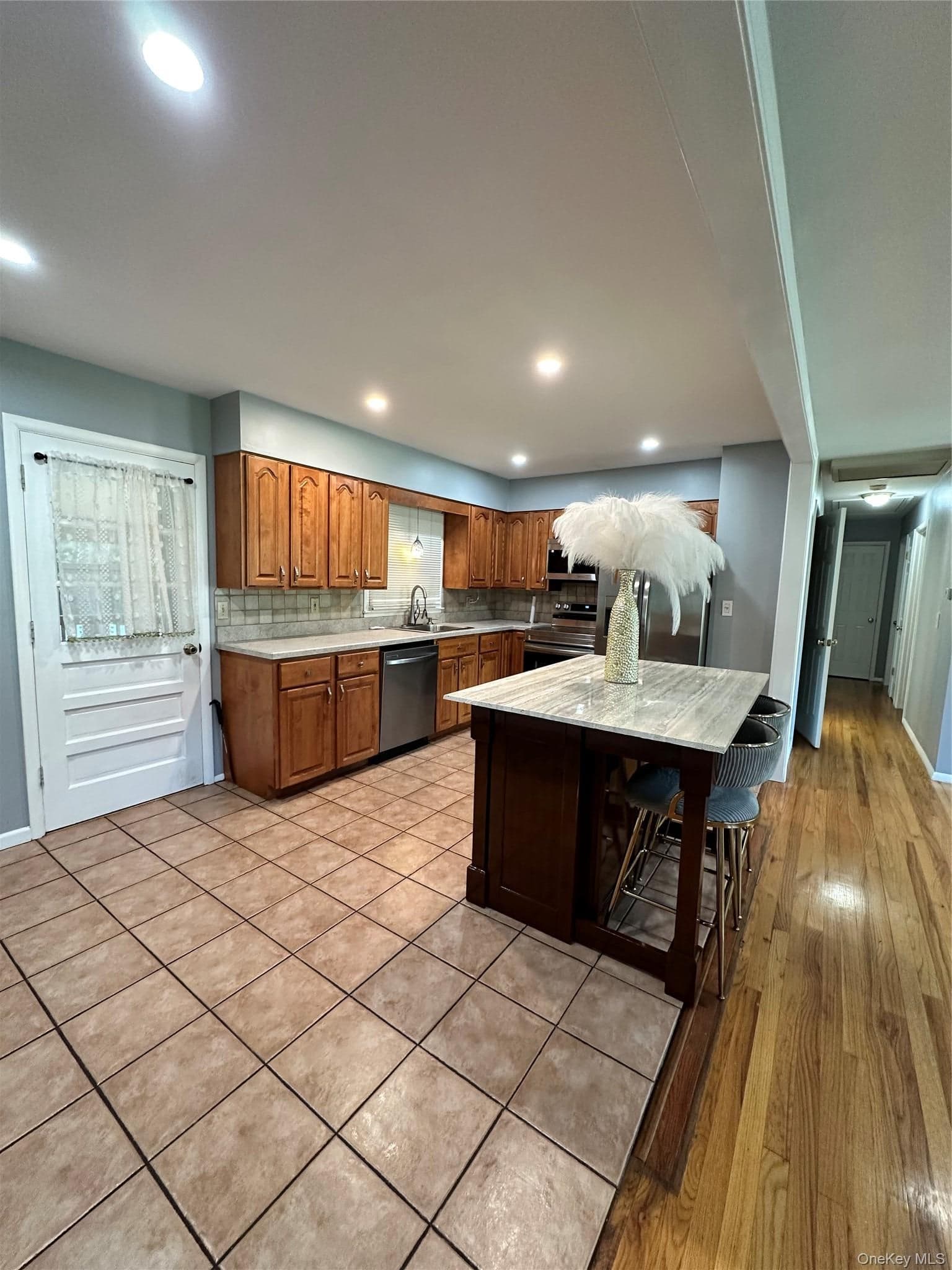 9 Elizabeth Drive thumbnail 12