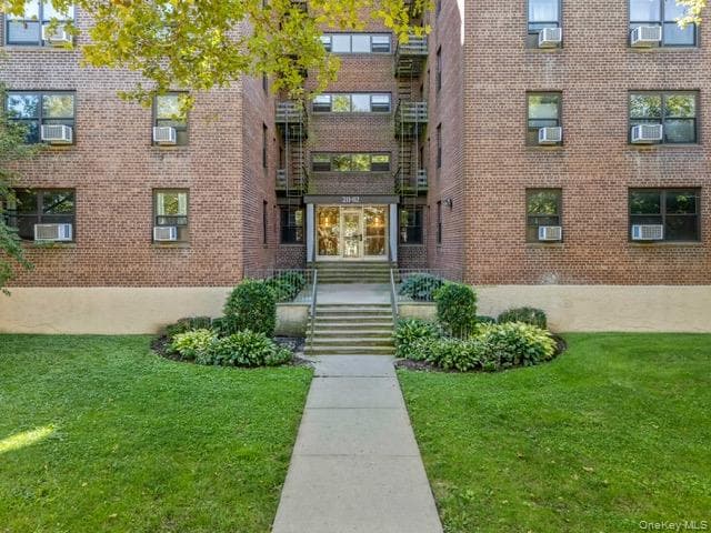 211-02 73rd Avenue Unit: 1H, Bayside