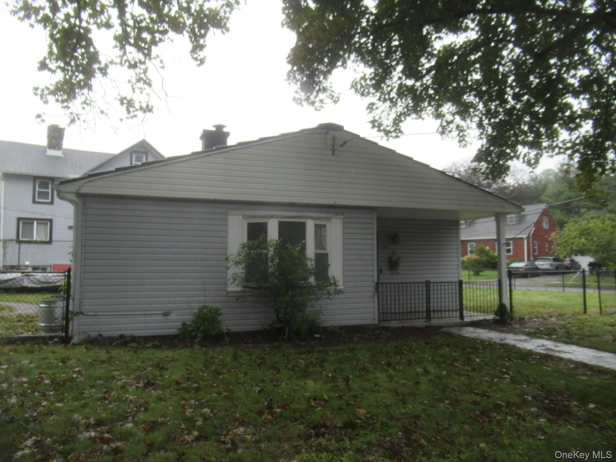 1 Hampton Place, Newburgh