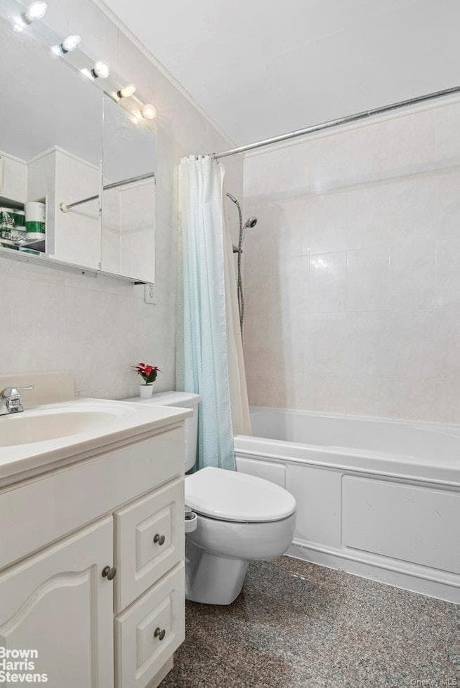 13624 Maple Avenue Unit: 3D thumbnail 7