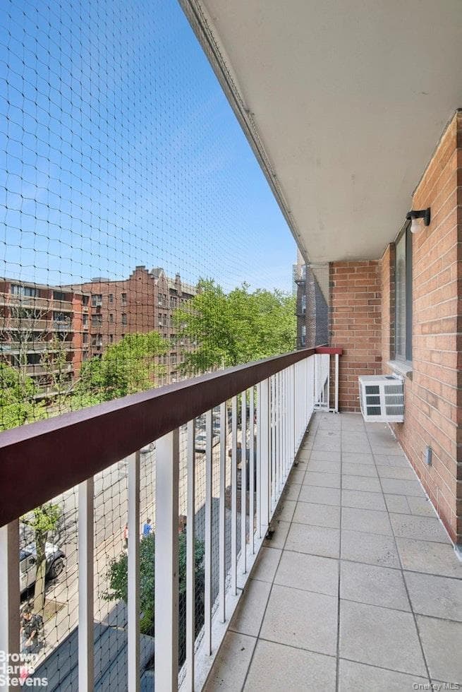 13624 Maple Avenue Unit: 3D thumbnail 9
