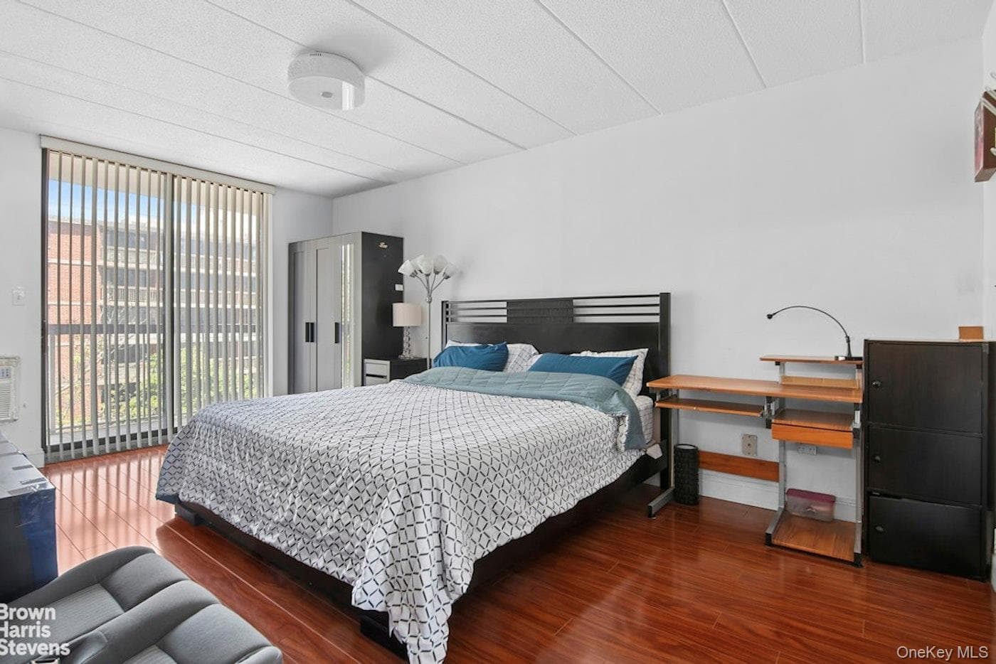 13624 Maple Avenue Unit: 3D thumbnail 8