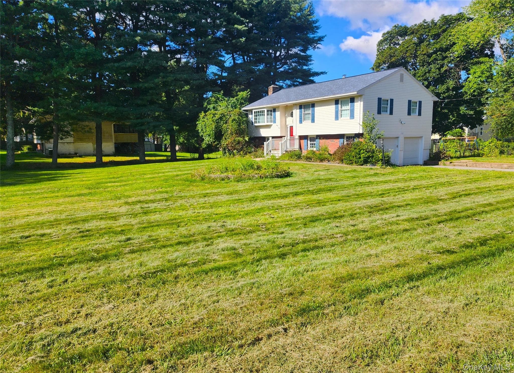 102 Meadow Lane thumbnail 19