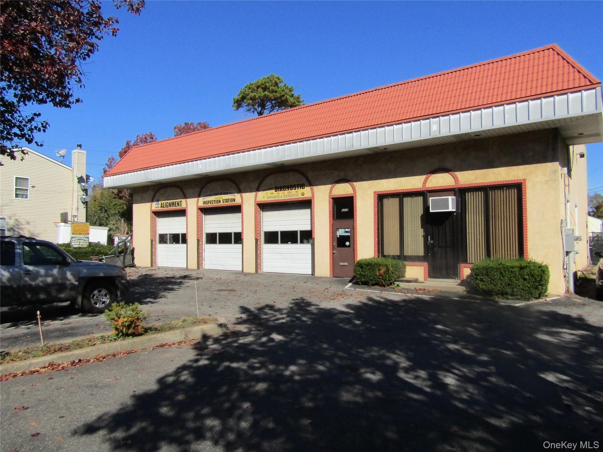 1215 Little East Neck Road, West Babylon