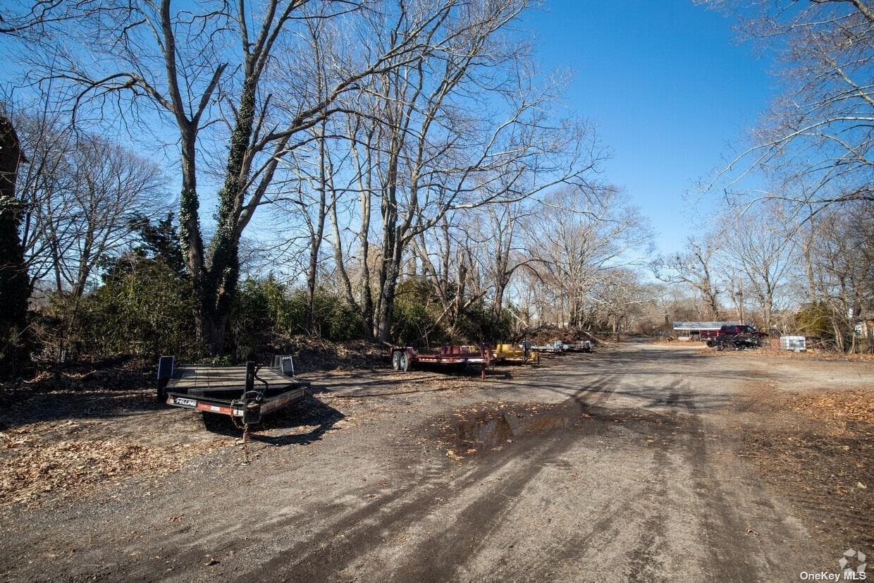 500 Montauk Highway thumbnail 2