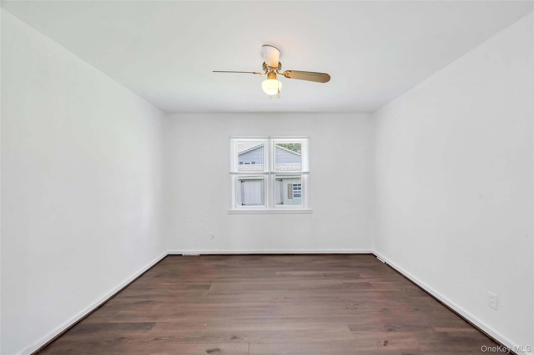 34 Shore Drive thumbnail 32