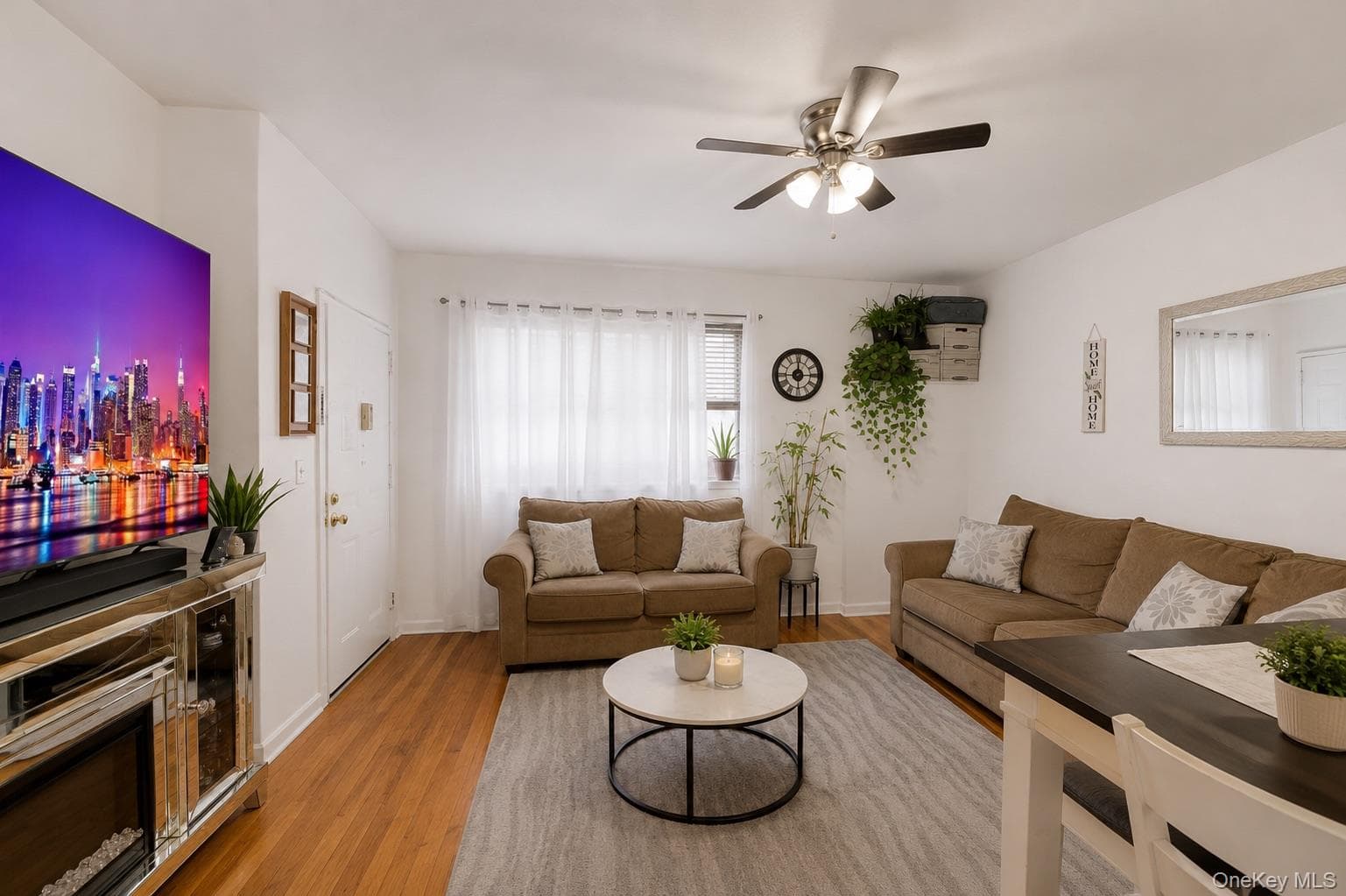 453 E 181 Street thumbnail 24