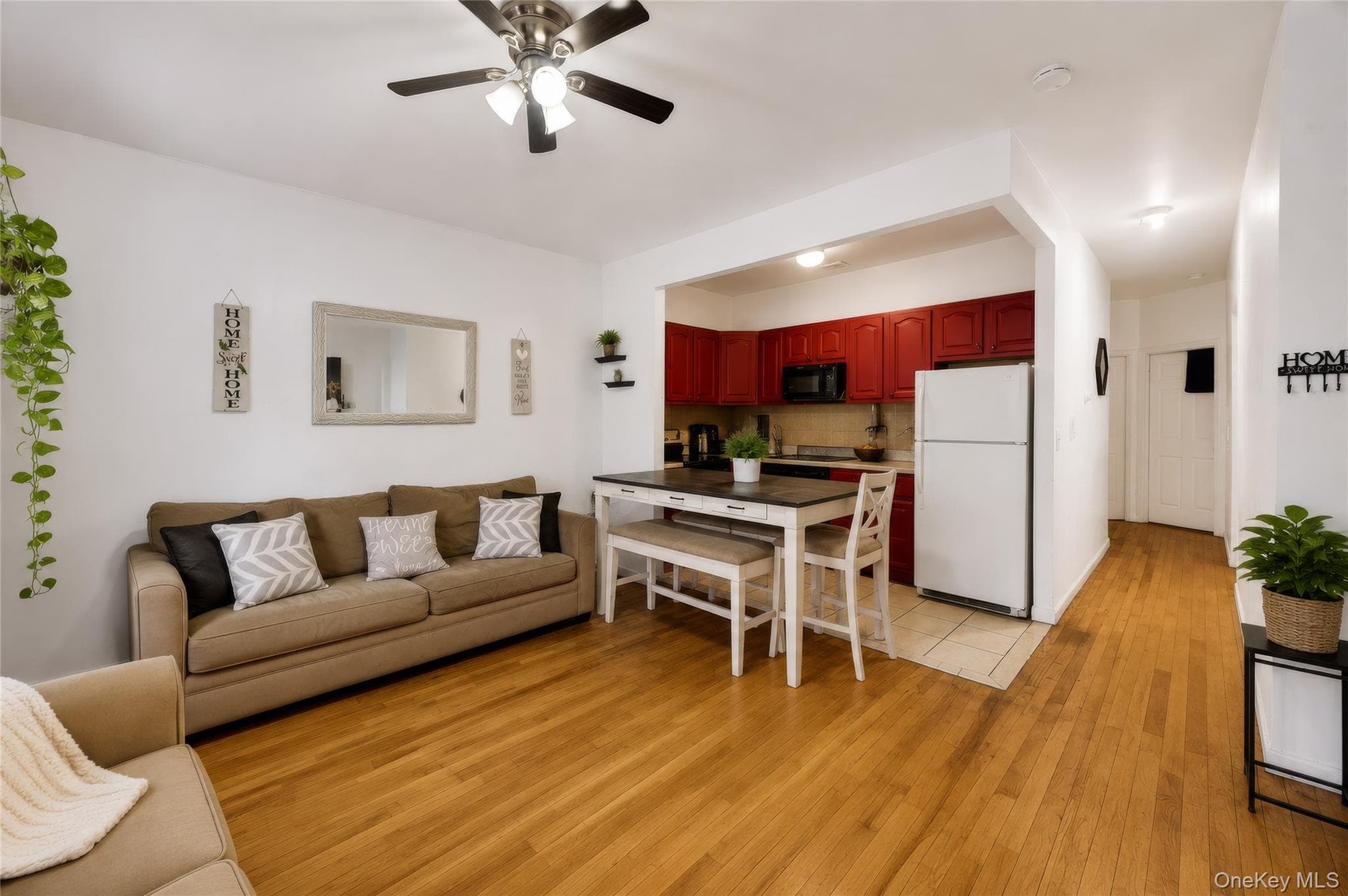 453 E 181 Street thumbnail 27