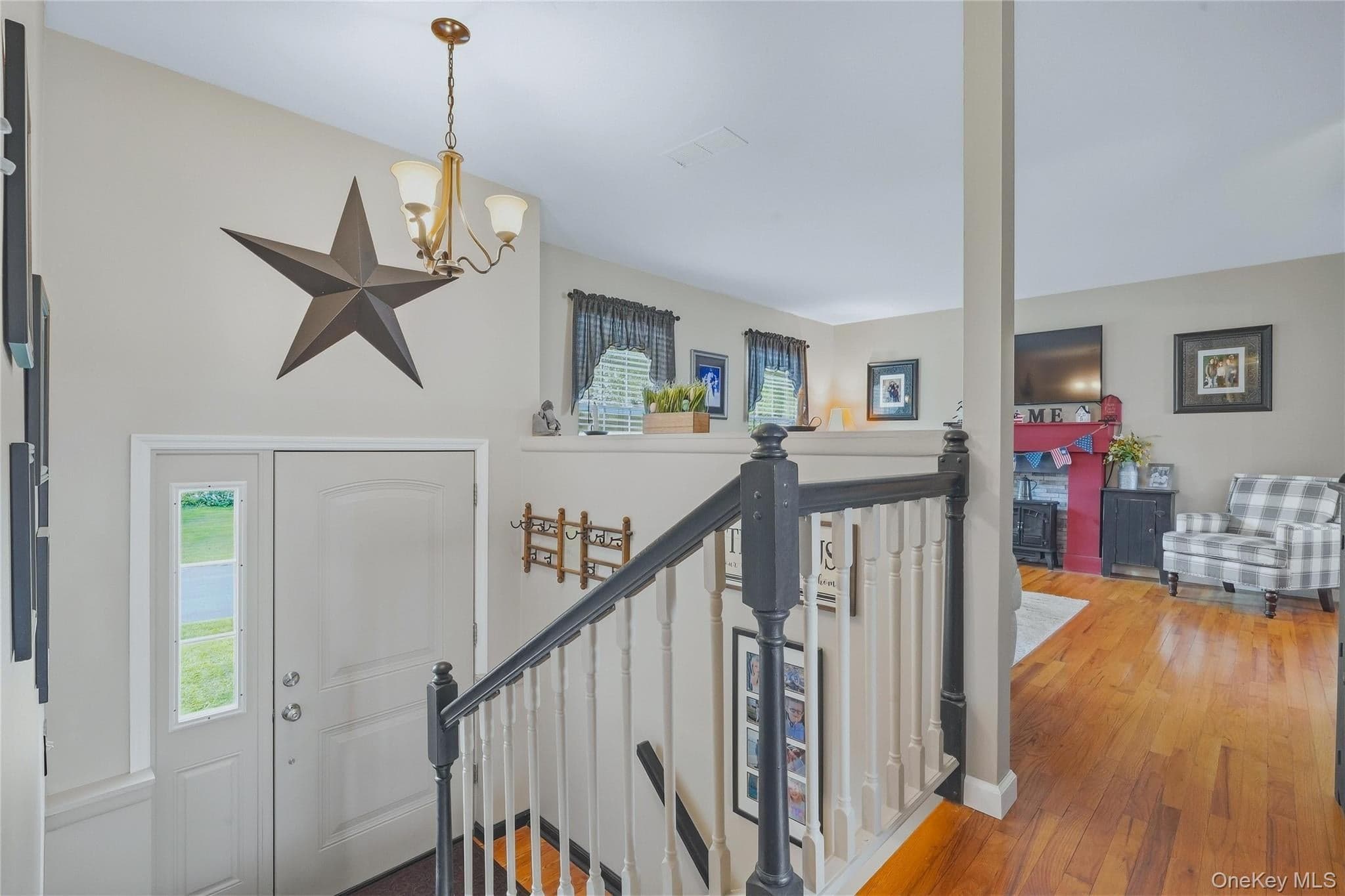 38 Genesee Avenue thumbnail 3