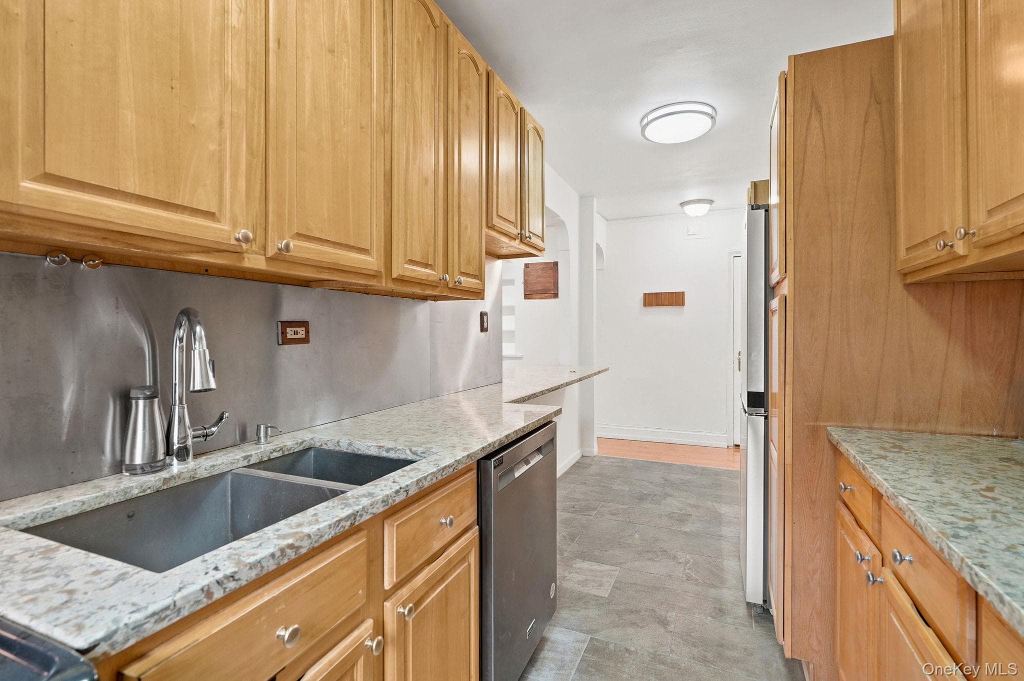 2160 Bronx Park Unit: 6J thumbnail 10
