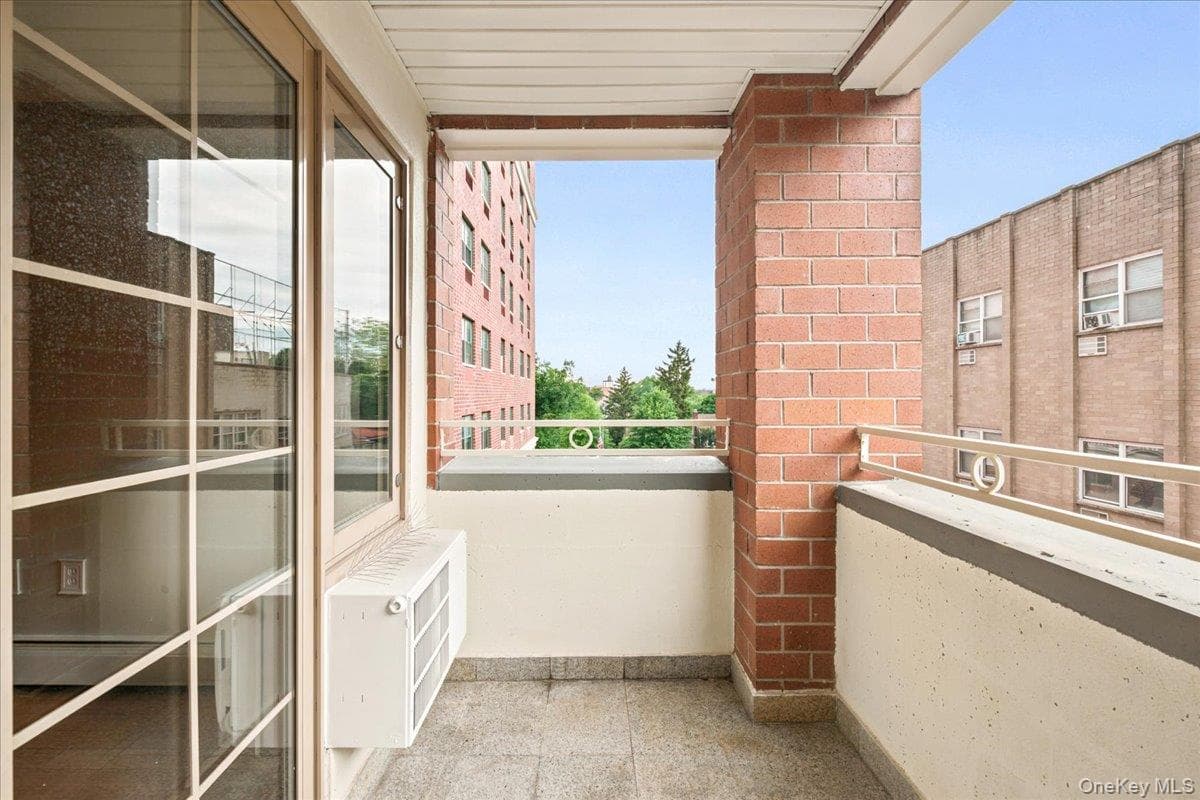 83-75 117th Street Unit: 4D thumbnail 16