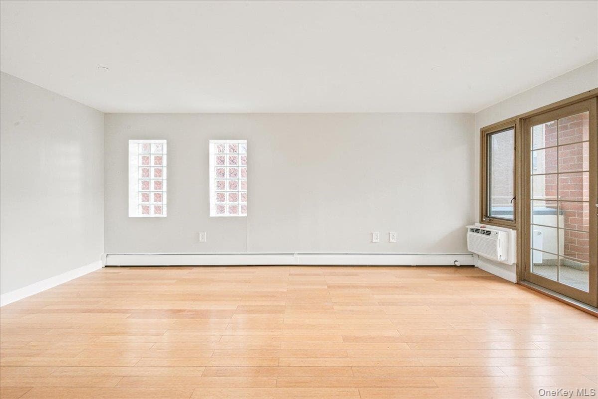 83-75 117th Street Unit: 4D thumbnail 12