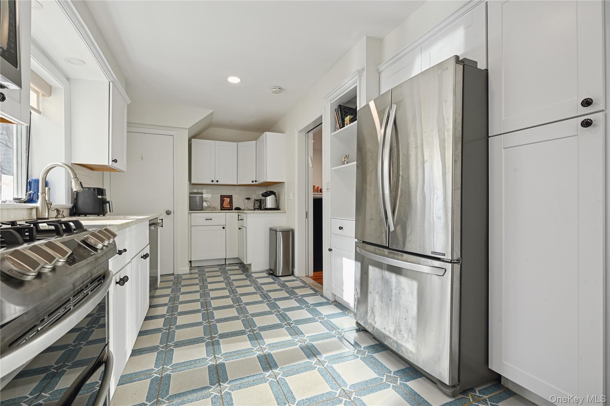 109 Longworth Avenue thumbnail 15