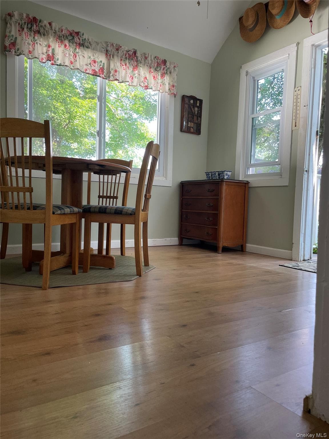 3155 Lexington Avenue Unit: 14 thumbnail 14