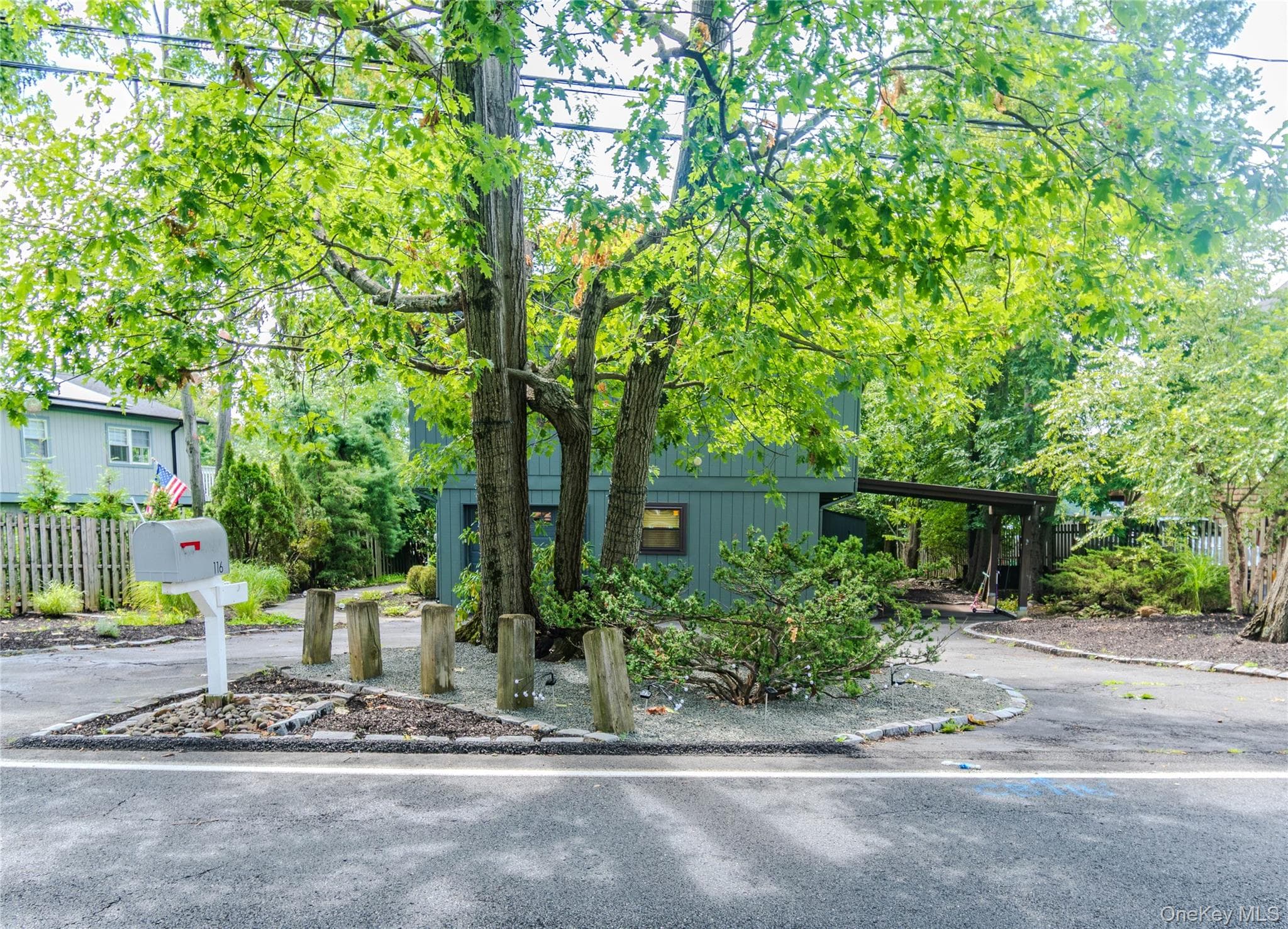 116 Lakewood Drive thumbnail 2