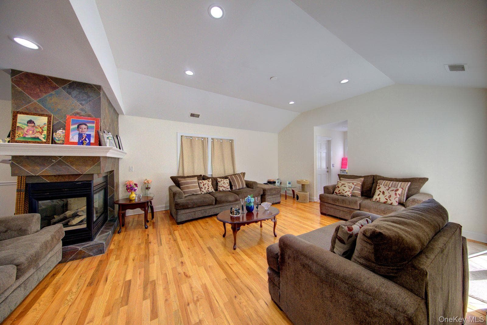97 Chestnut Street thumbnail 9