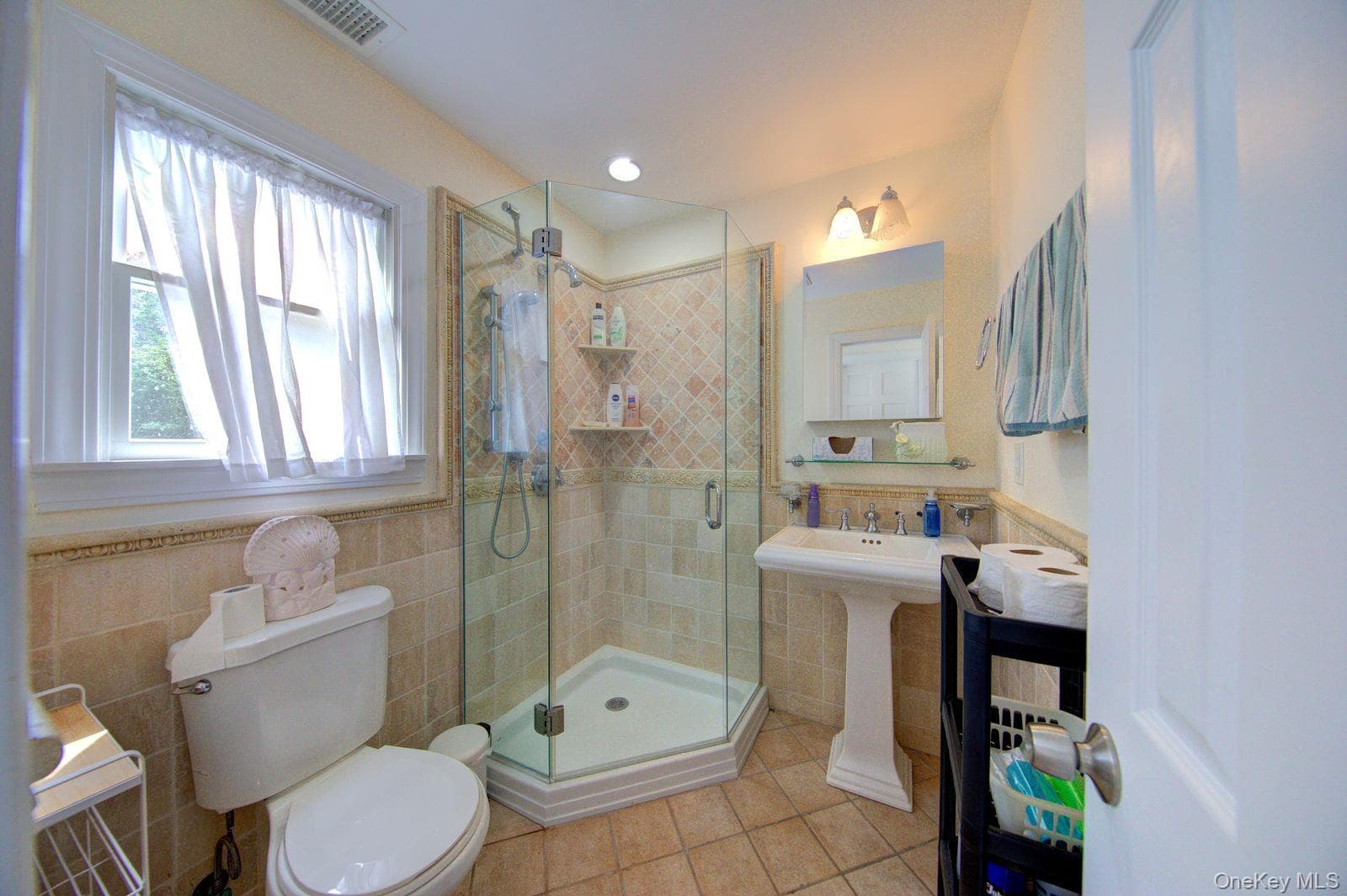 97 Chestnut Street thumbnail 11