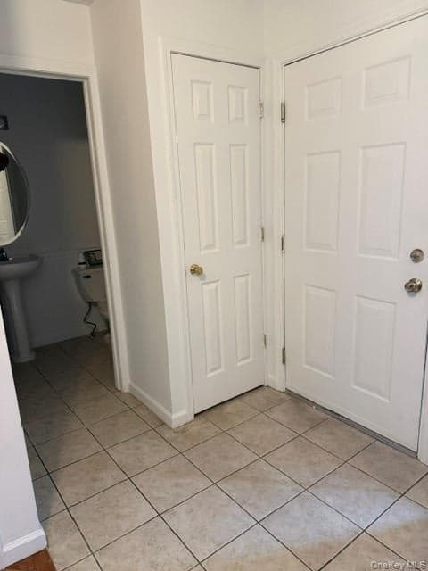 212 Hillside Lane thumbnail 14