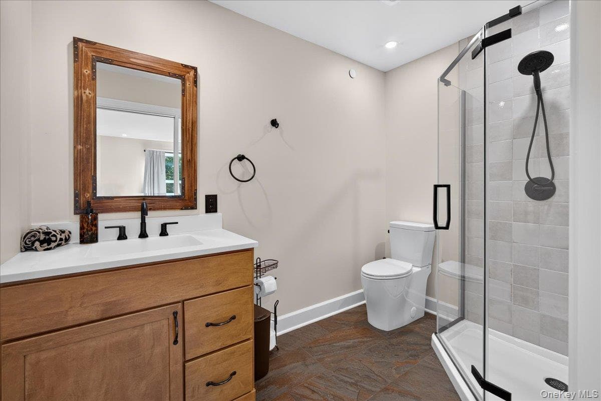 1410 Cosgrove Drive thumbnail 33