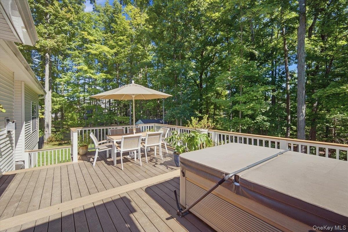 1410 Cosgrove Drive thumbnail 32