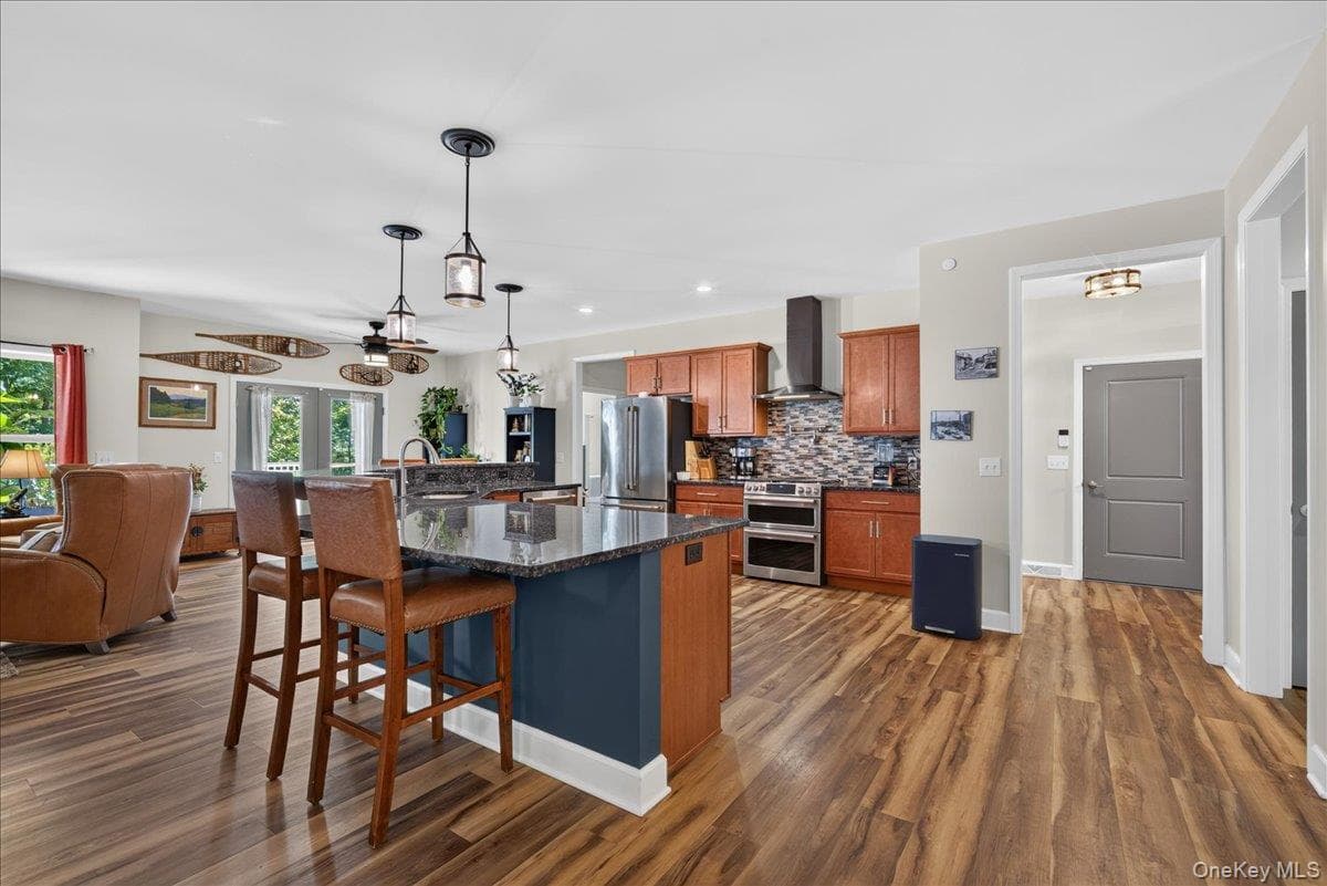 1410 Cosgrove Drive thumbnail 11