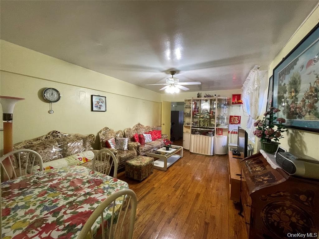 42-42 Colden Street Unit: B21 thumbnail 3