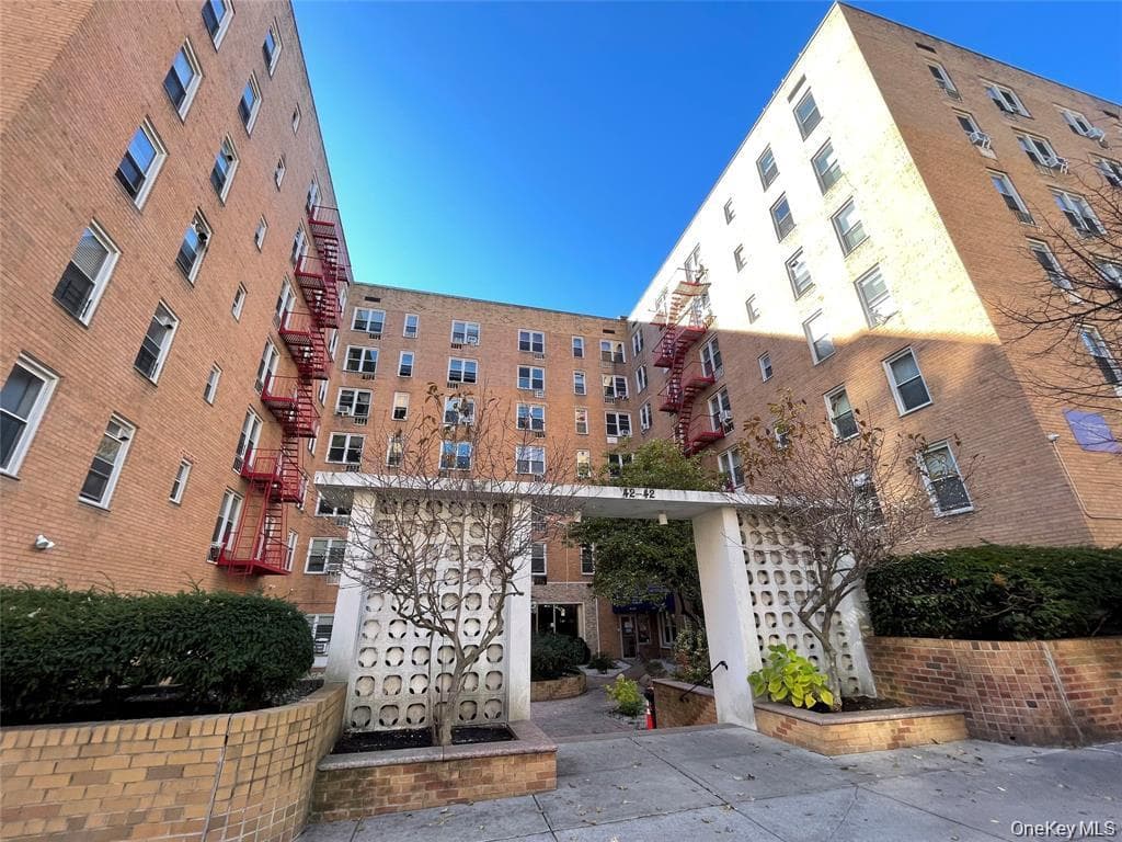 42-42 Colden Street Unit: B21 thumbnail 14