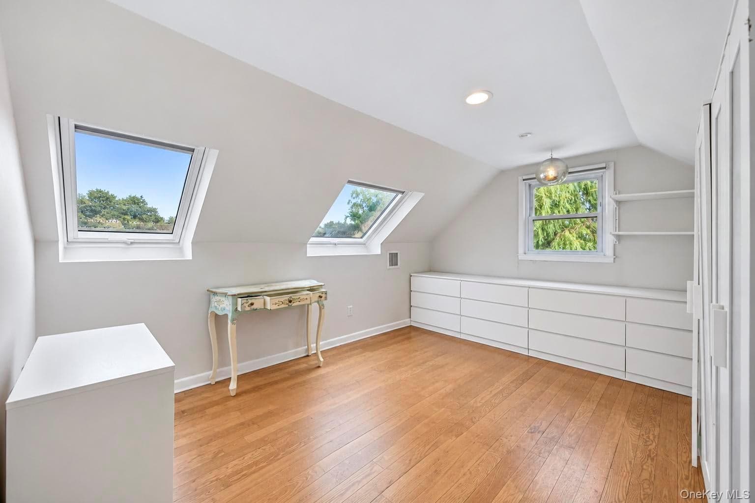 79 Grandview Drive thumbnail 17