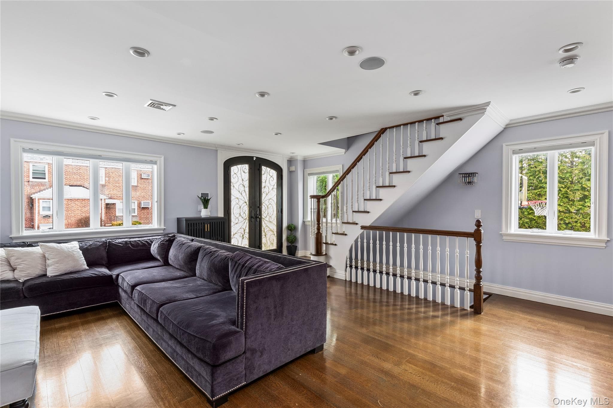 15496 Riverside Drive thumbnail 12