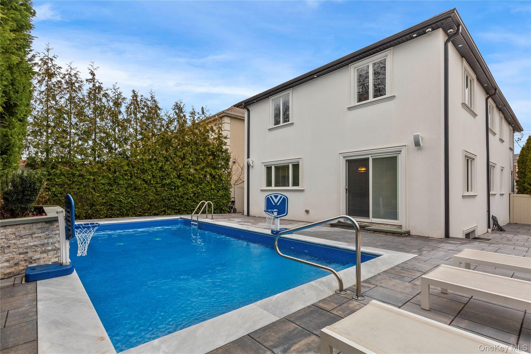 15496 Riverside Drive thumbnail 25